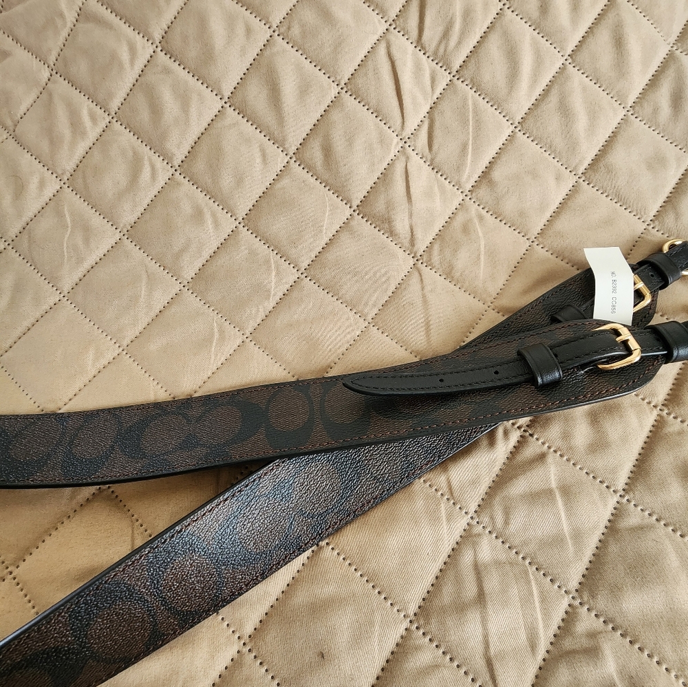 Purse strap or crossbody strap